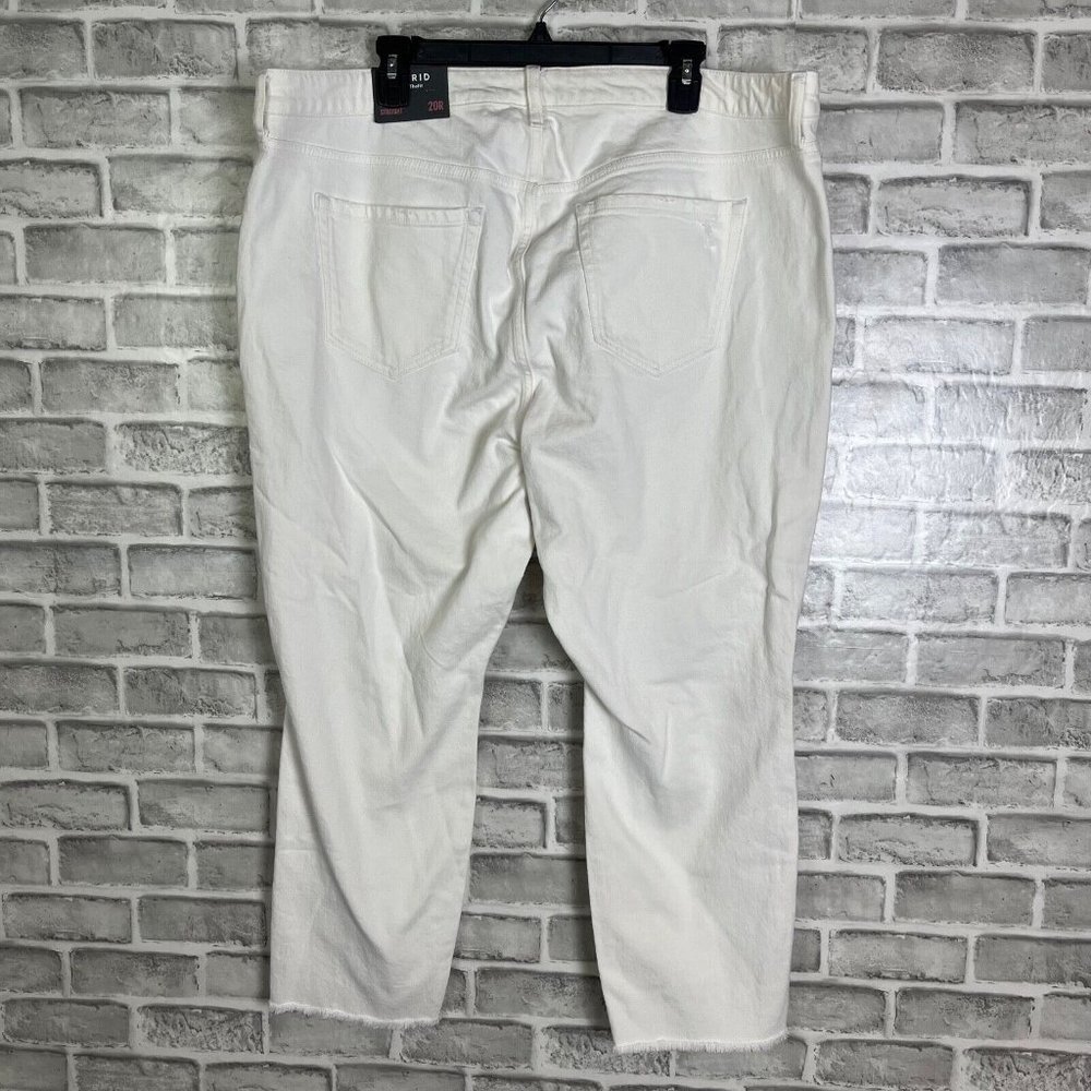 torrid High-Rise White Jeans